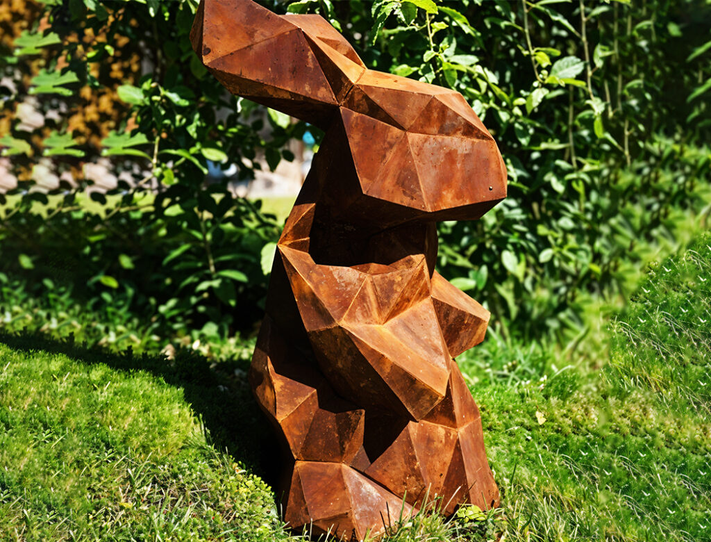 roobet animal en acier corten